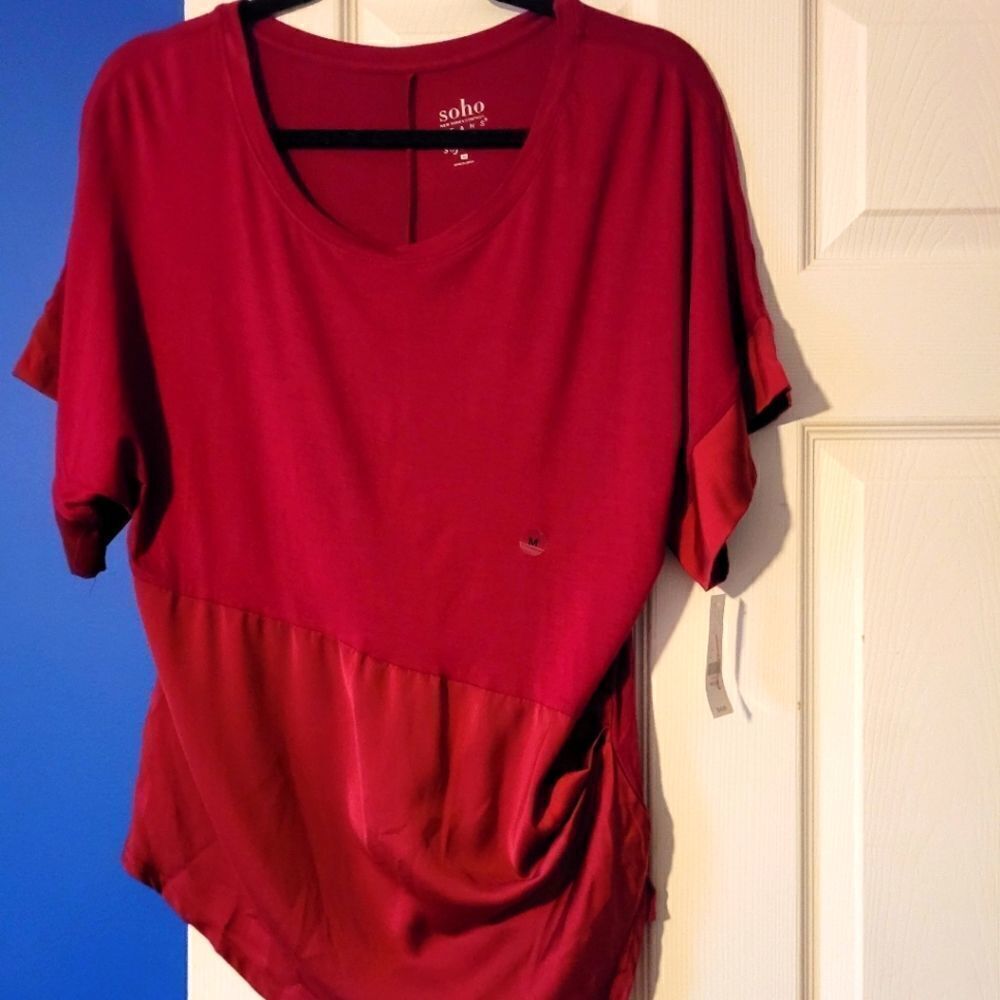 NEW York and Company Super Soft Dressy Tshirt